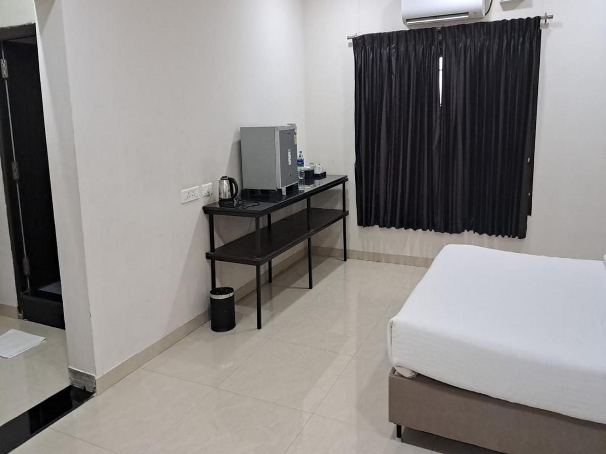 Mayfair Service Apartments Coimbatore Extérieur photo
